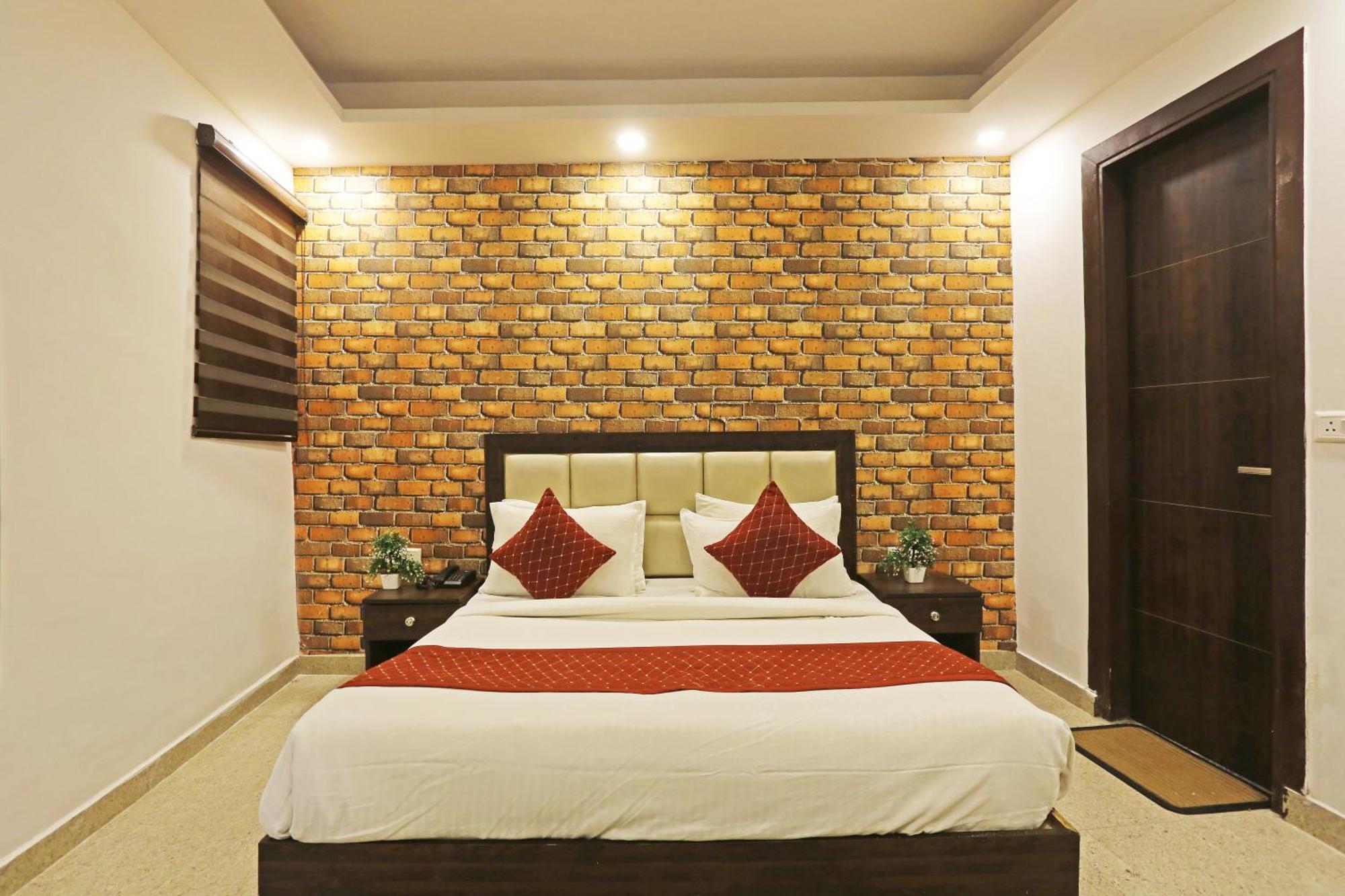 Delhi Airport Flashpackers Hostel *